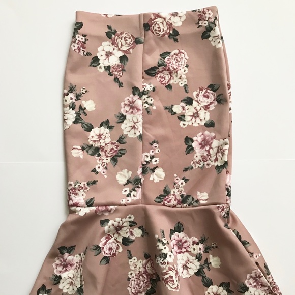 Women’s Floral Trumpet Blush Pink Skirt Sz S - Picture 5 of 7